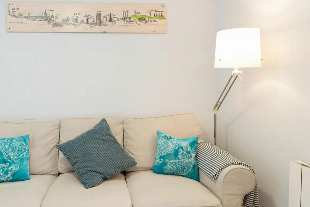 Vintage Blue House With Balcony Apartment L'Hospitalet de Llobregat Spain
