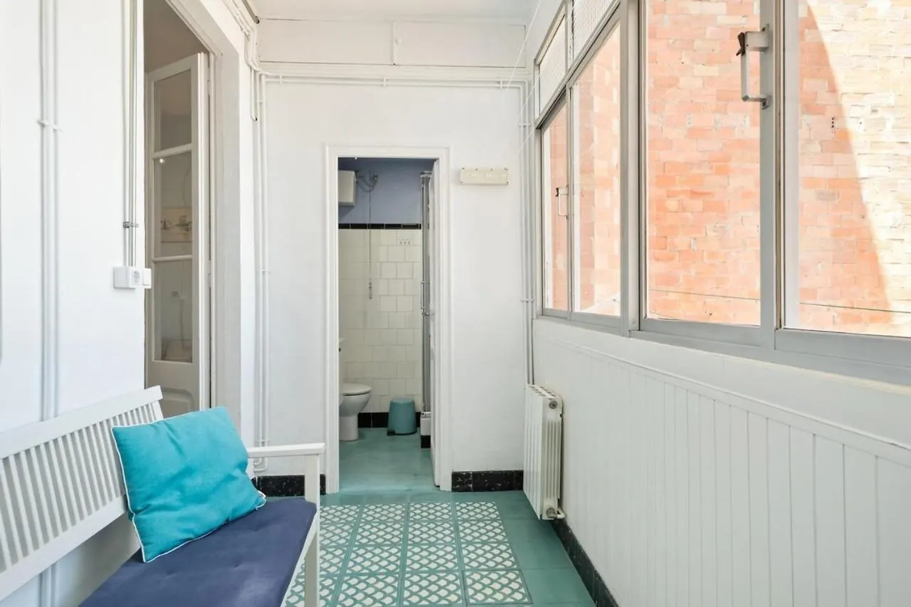 Vintage Blue House With Balcony Apartment L'Hospitalet de Llobregat