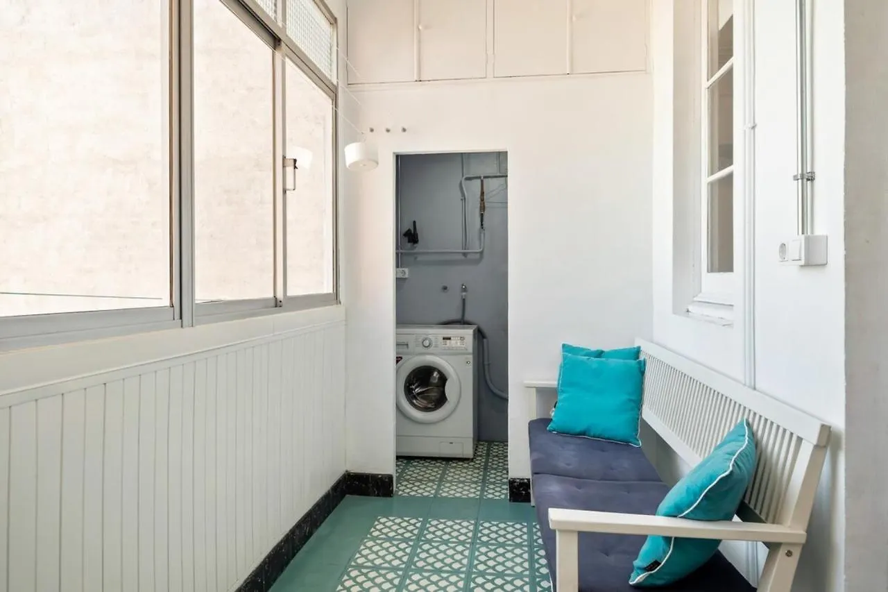 Vintage Blue House With Balcony Apartment L'Hospitalet de Llobregat 0*,  Spain