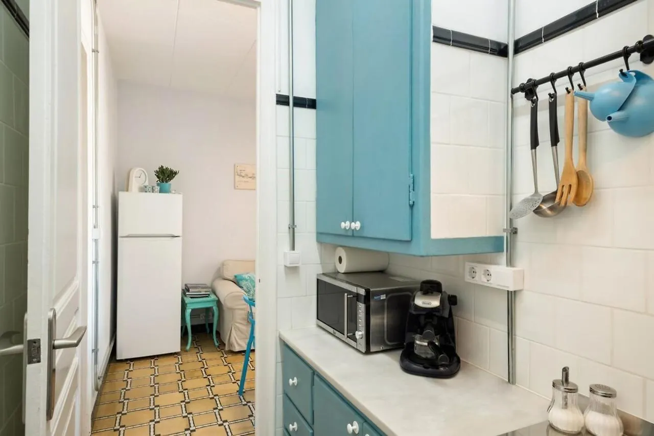 Vintage Blue House With Balcony Apartment L'Hospitalet de Llobregat Spain